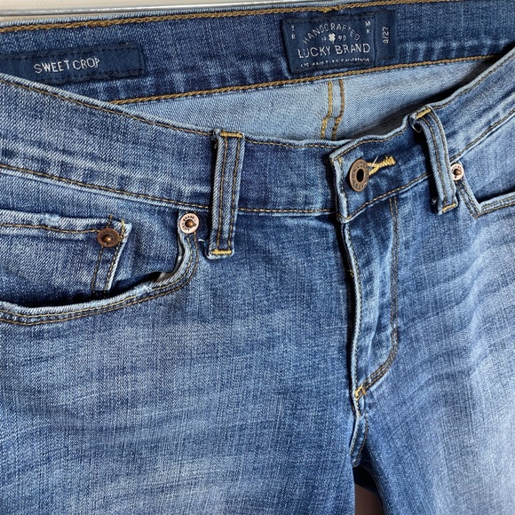 Lucky Brand Sweet Crop Jeans - Picture 4 of 13